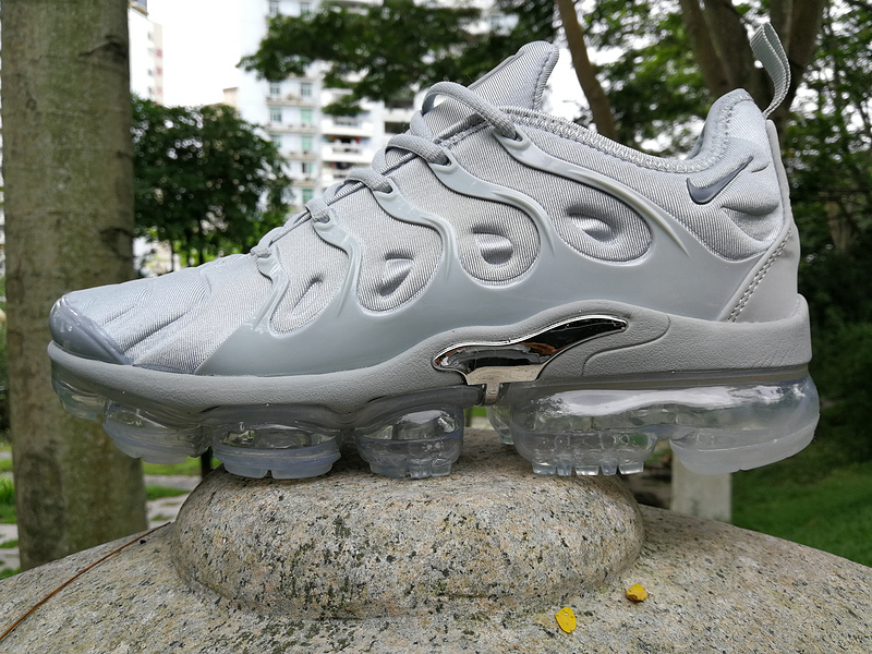 Nike Air Vapormax Plus TN 02